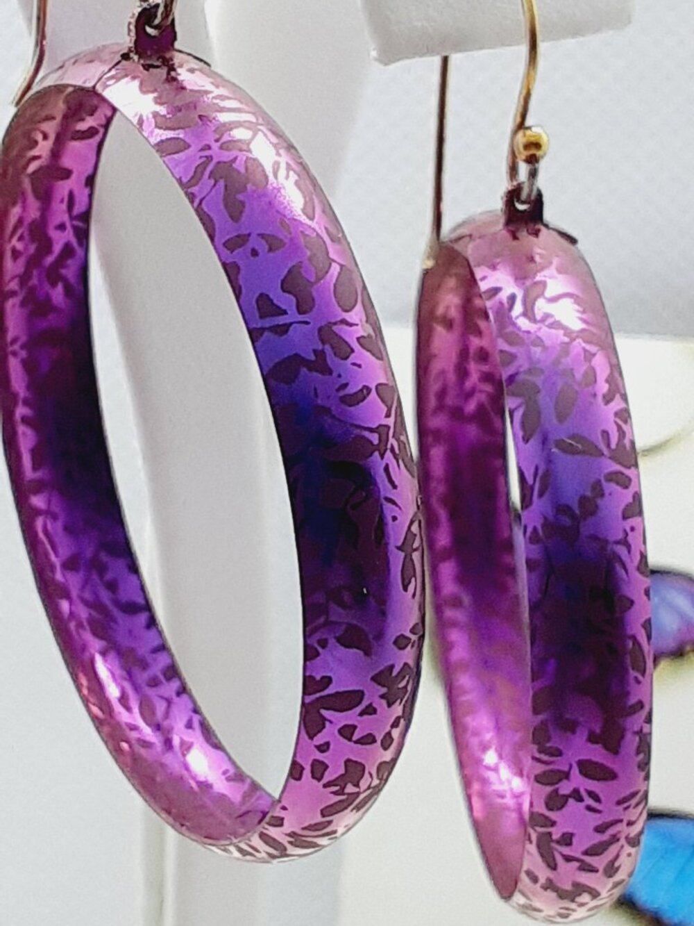 NEW Holly Yashi Purple Nobium Hoop Earrings - Picture 5 of 7